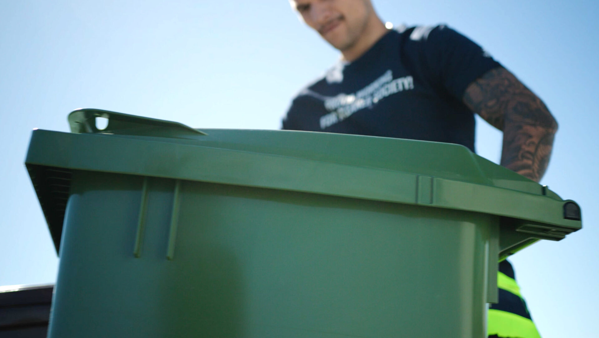 Vi städar ert miljörum