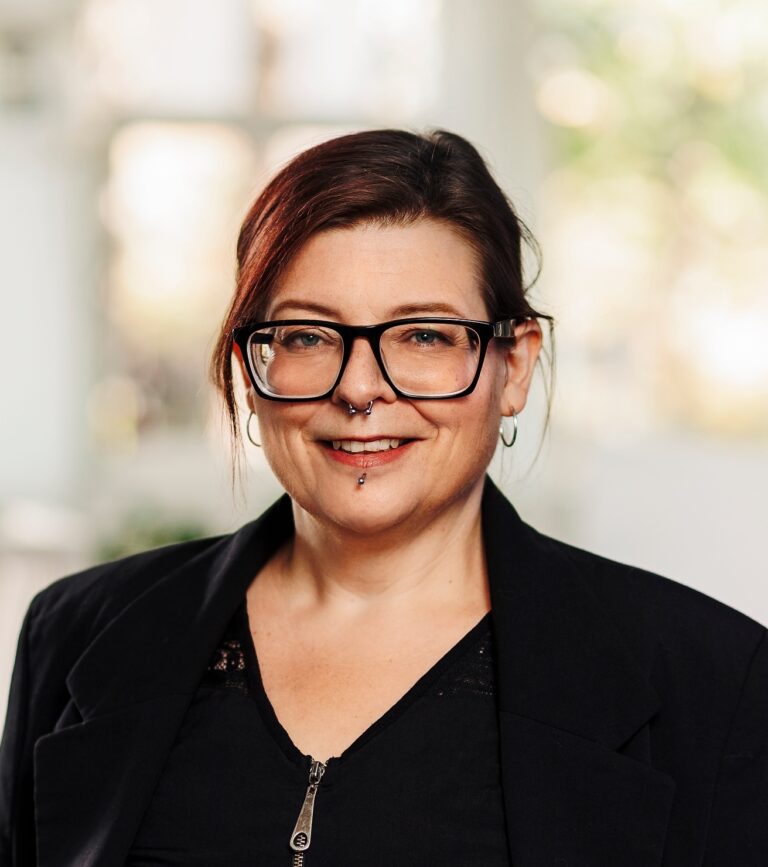 Jill Andersen Verdis receptionist