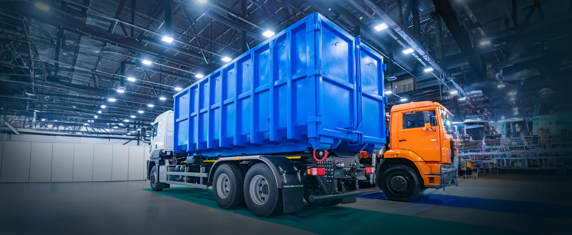 Hyr en eller flera containrar Hyr en eller flera containrar